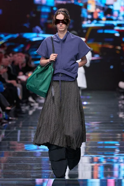 Look 42
